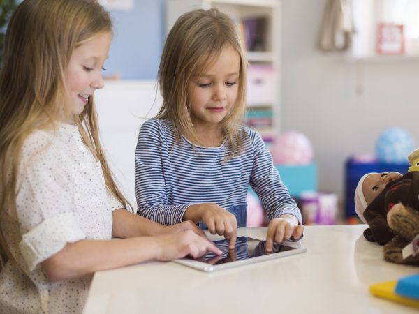 O que faz um tablet infantil ser a escolha ideal para as crianças?
