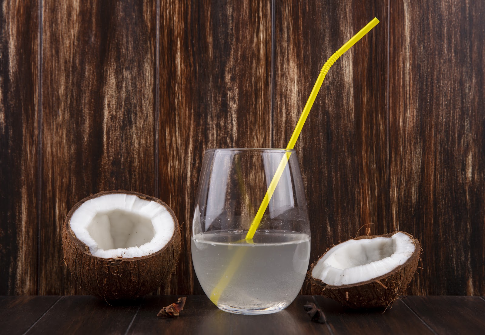 Água de coco: existe diferença entre as marcas famosas?