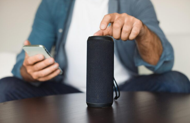 Como potencializar sua experiência de música com uma caixa de som bluetooth?